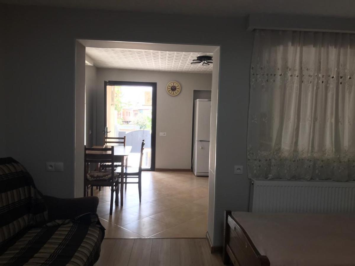 Guest House Eden Tbilisi Bagian luar foto