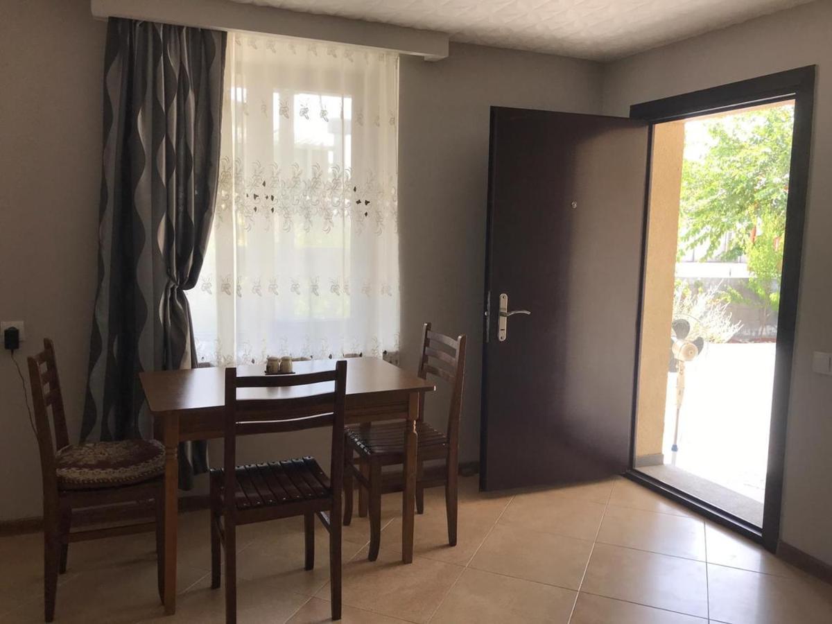Guest House Eden Tbilisi Bagian luar foto